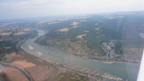 Overhead Oberheimbach, looking North. There are 5 castles and 2 large churches in this picture. Can you spot them all?